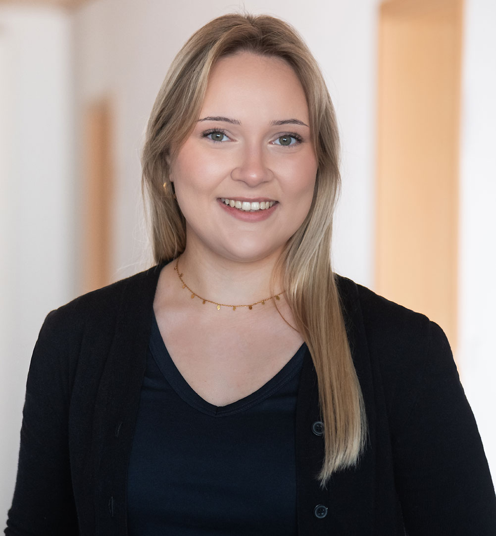 Nina Tschall